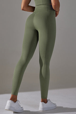 Seamless High Rise 7/8 Length Textured Legging