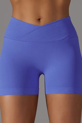 Seamless Crossover Scrunch Short