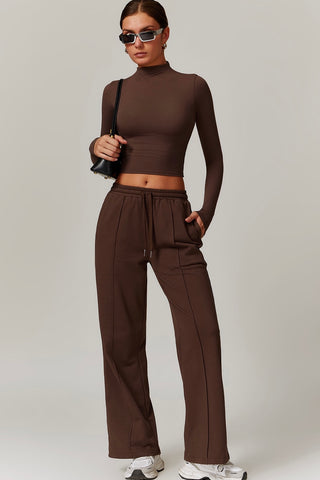 Mid Rise Straight Cut Pant