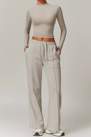 Mid Rise Straight Cut Pant