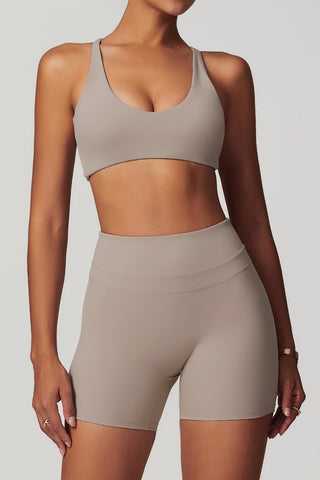 Scoop Crossover Twist Back Sports Bra